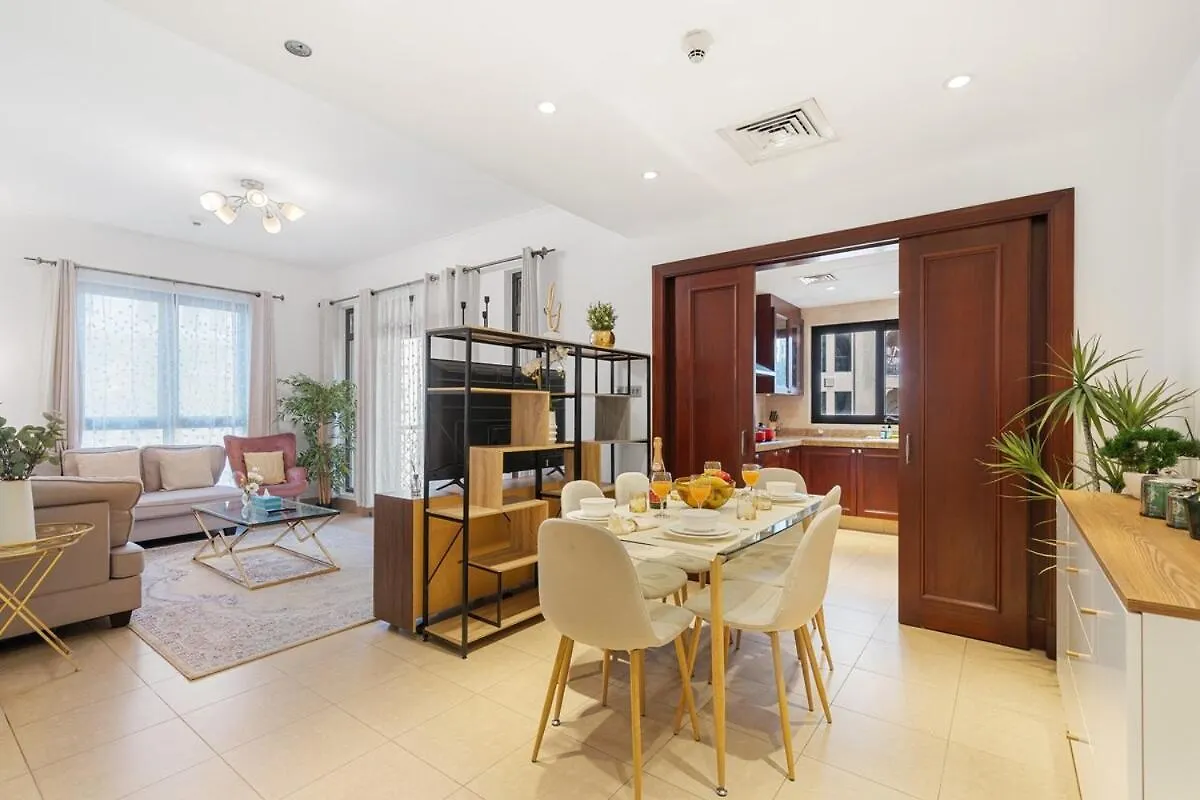 Burj Khalifa View Stay - Downtown Elegance - Chalethomes دبي 0*,  الإمارات العربية المتحدة
