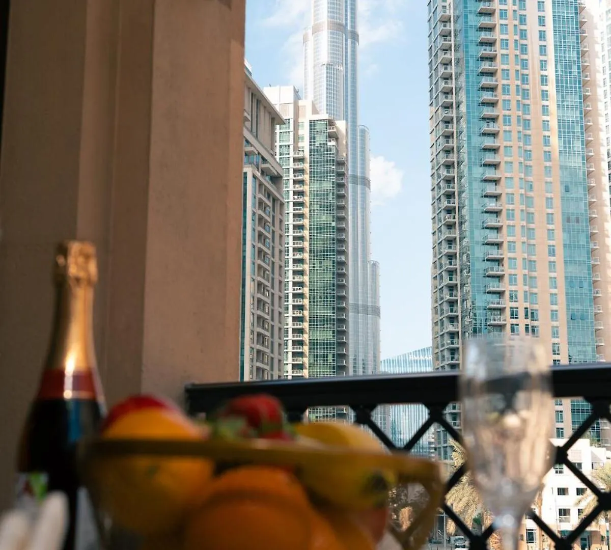 Burj Khalifa View Stay - Downtown Elegance - Chalethomes دبي شقة